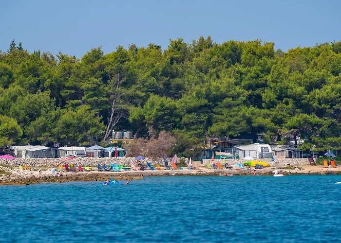 Caravan Near The Sea 2 Κάμπινγκ