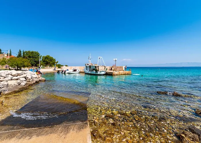 Caravan Near The Sea 2 *